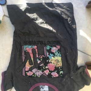 MTV T-shirt